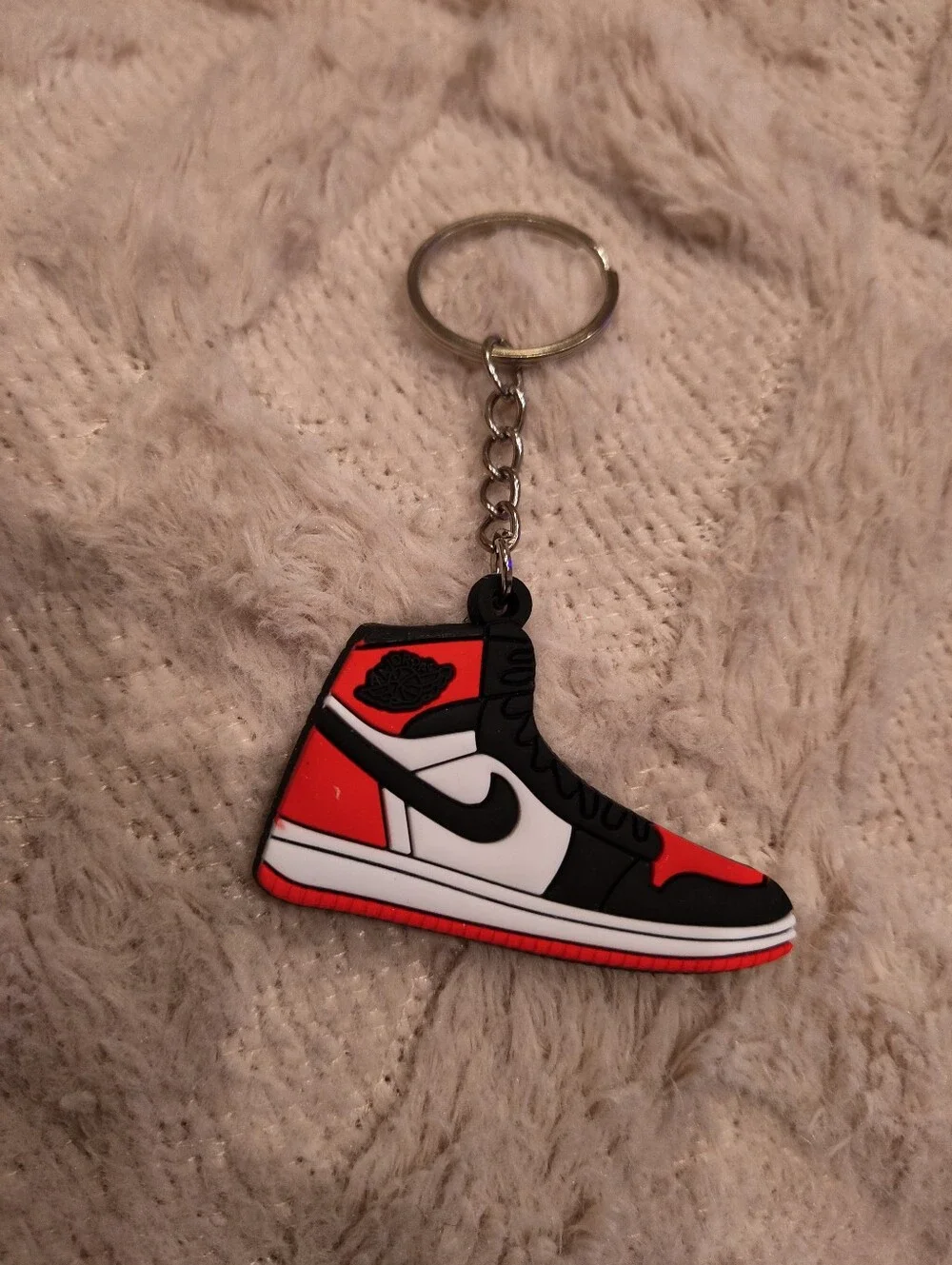 Two Keychains Air Jordan 1 and Air Door Key Chain Set Red Black Silver New